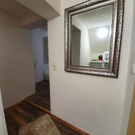 Eddy's Stadt Stuebchen Apartment *